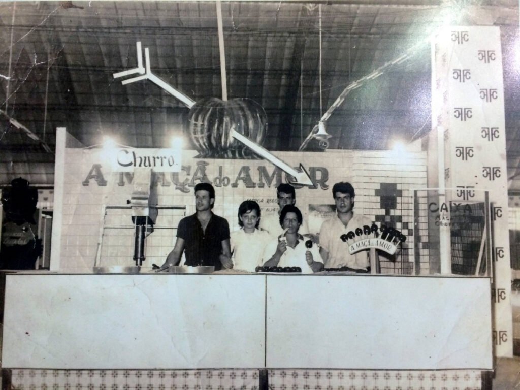 Churro gigante de 3 metros da Casa do Churro em São Paulo