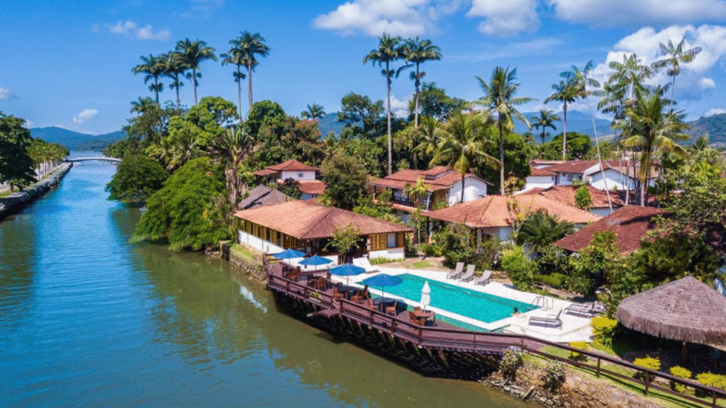 Pousadas aconchegantes em Paraty com vista para a natureza