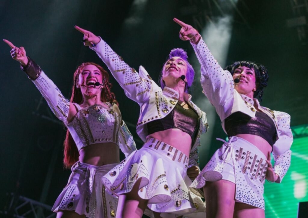 A performance das Guardiãs do KPop em Florianópolis